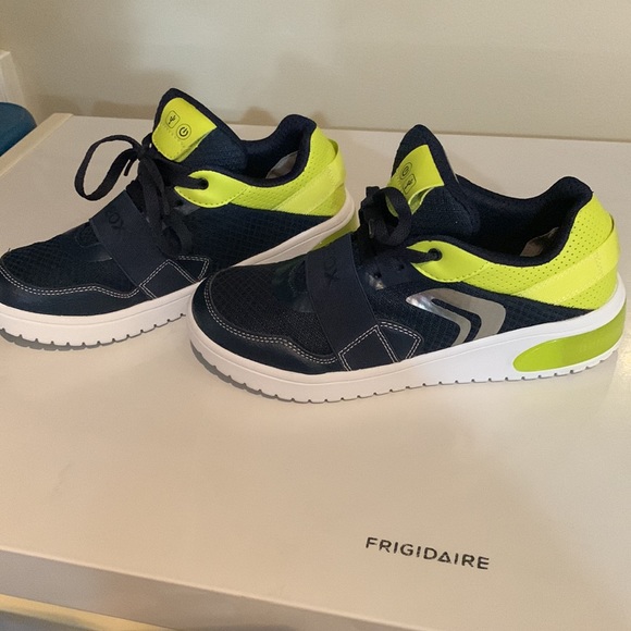 LED shoes. Geox - Picture 2 of 4